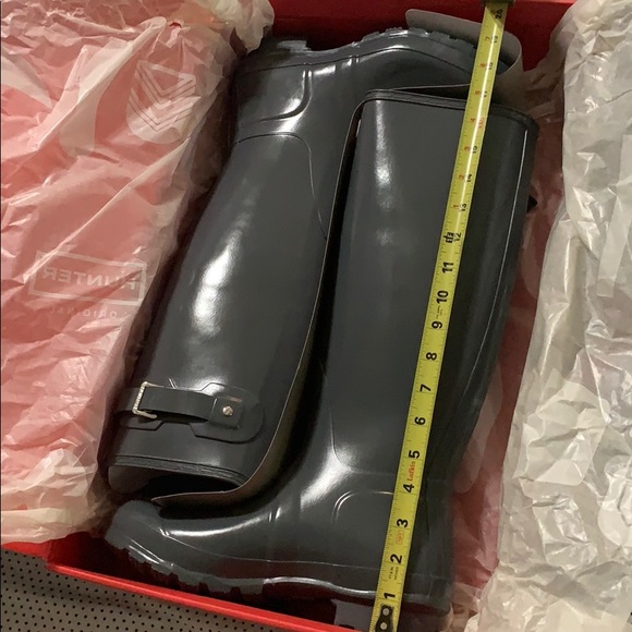 Women’s Hunter Rain Boots - Picture 9 of 10